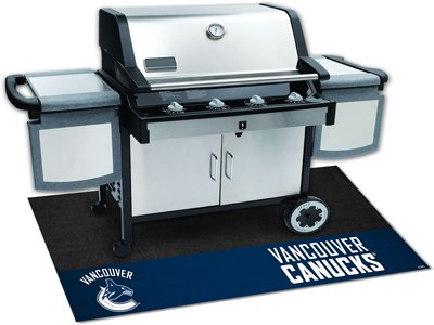 NHL - Vancouver Canucks Grill Mat 26""x42""